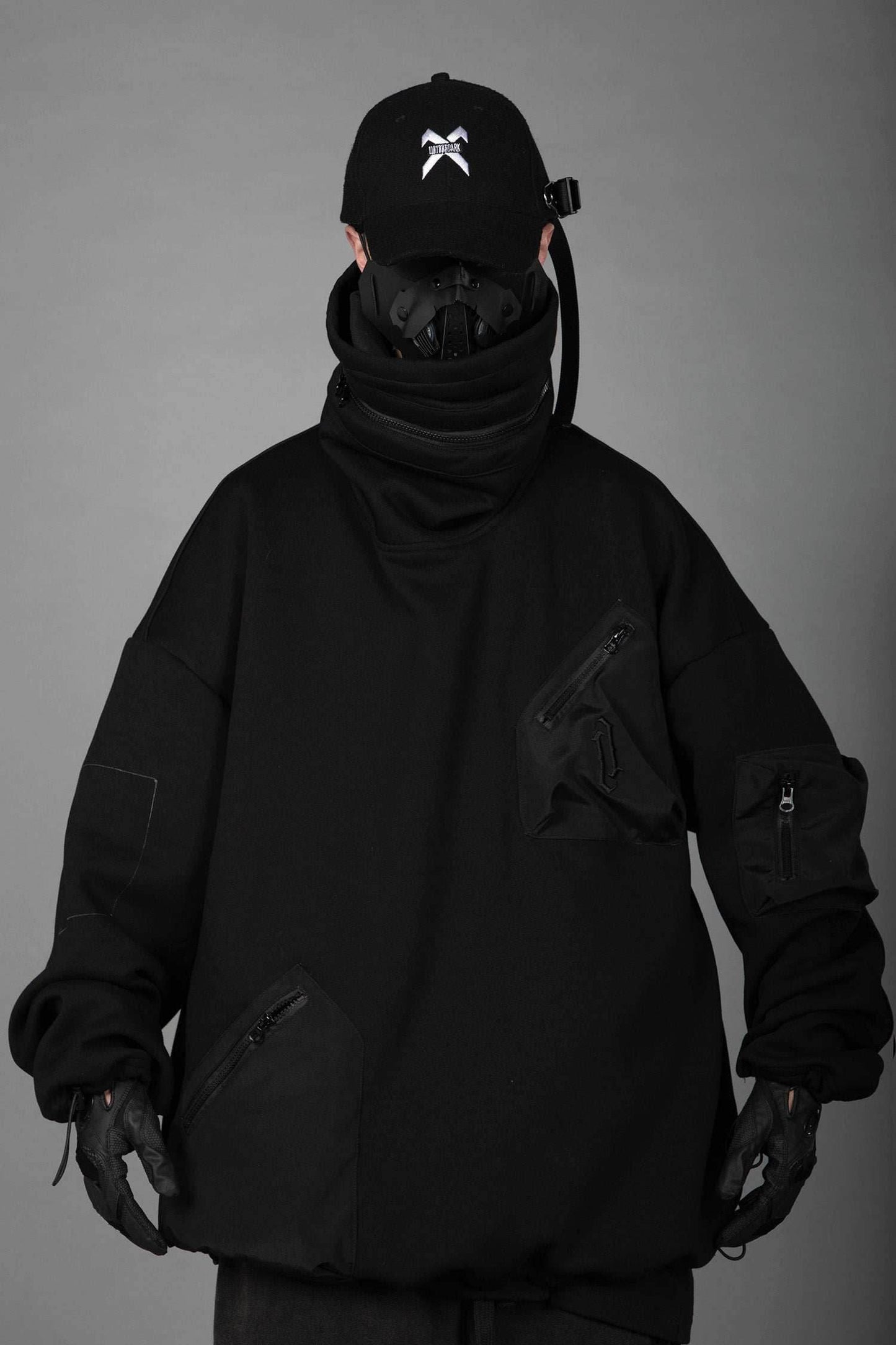 HiH33 Black Utility Hoodie - Black / M