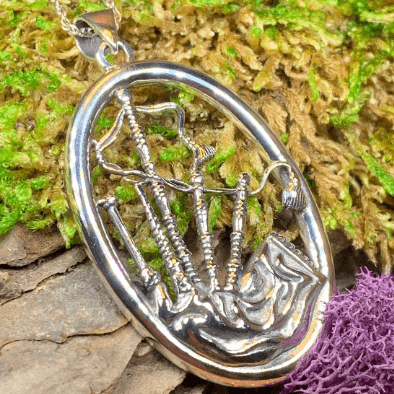Bagpipes Forever Necklace - 18