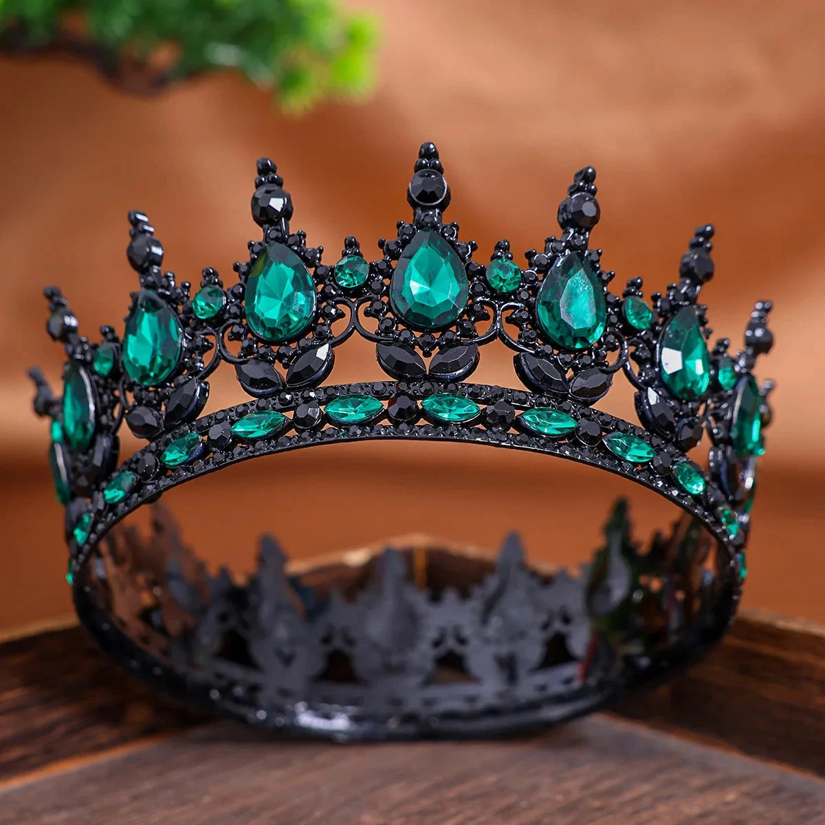 Baroque Royal Queen King Black Crystal Tiaras Crown Women Princess Prom Wedding Tiaras Full Round Diadem Bridal Hair Accessories