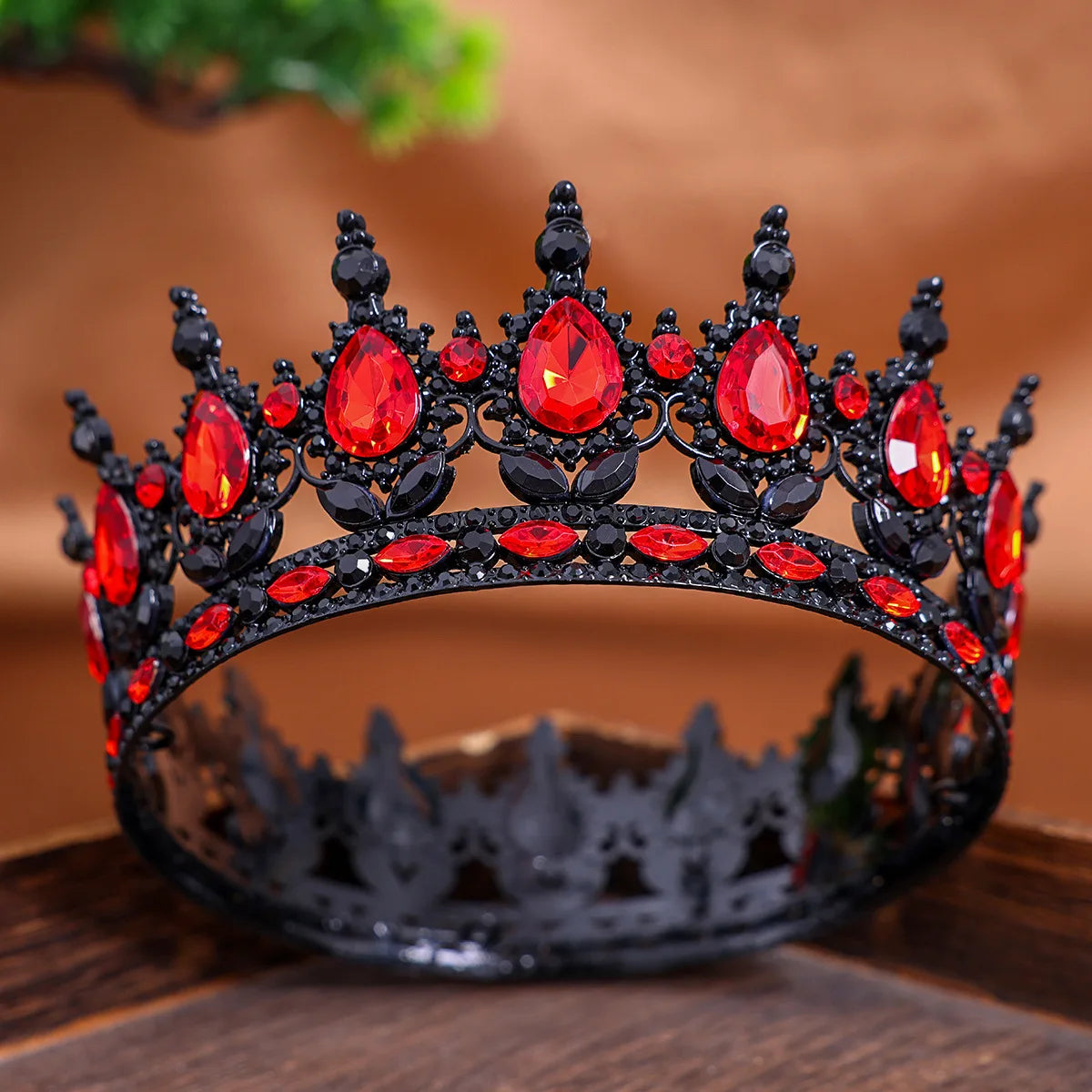 Baroque Royal Queen King Black Crystal Tiaras Crown Women Princess Prom Wedding Tiaras Full Round Diadem Bridal Hair Accessories