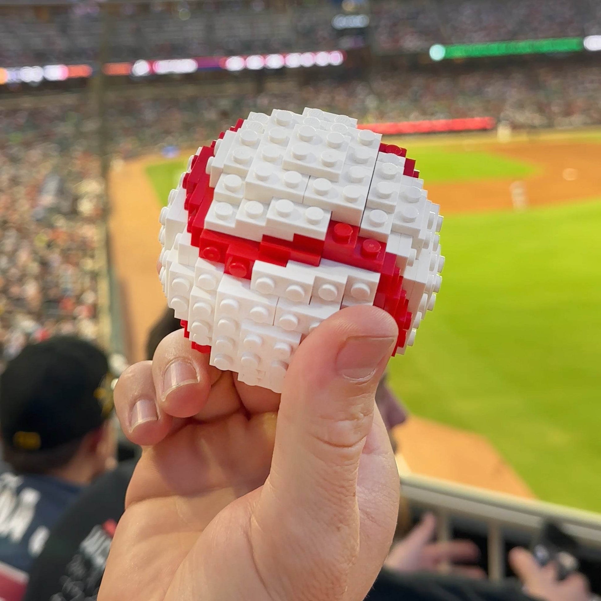 Life-Sized Baseball - Bricks & Instructions
