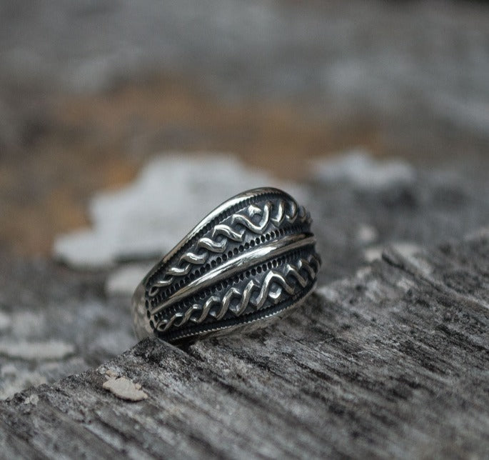 Womens Viking Ring in Sterling Silver