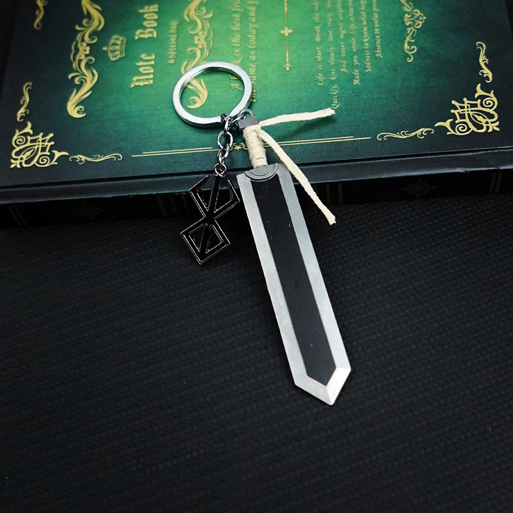 Berserk Guts Black Sword Keychain Jewelry Key Chain Anime Keyrings Keychains for Men Women Accessories Key Ring Pendant llaveros