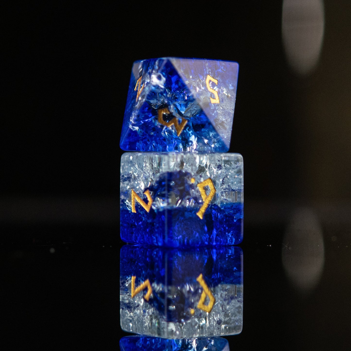 Blue Crystal Shattered Glass Dice Set