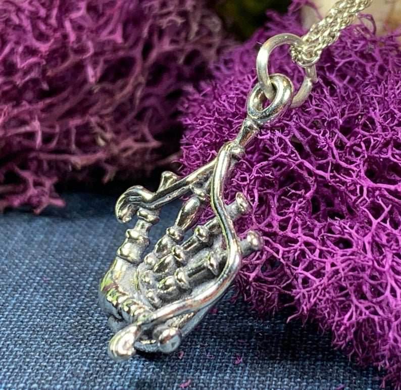 Tartan Bagpipes Necklace - 18