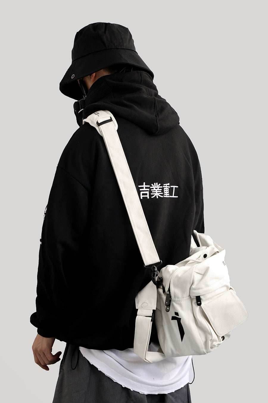 HiH6 Black I-Tech Hoodie - M