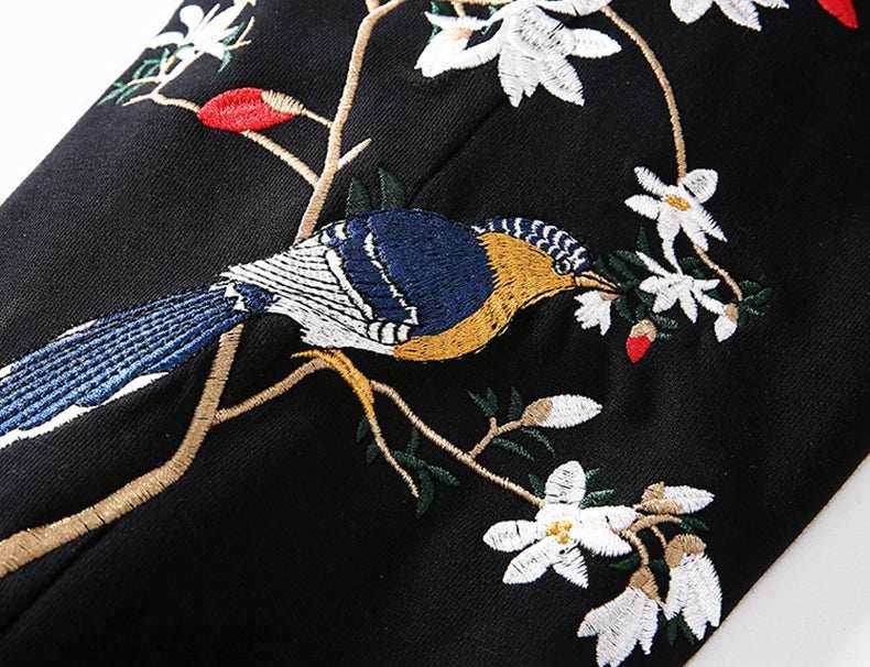 7046 Flowers Embroidery Joggers - Black / S