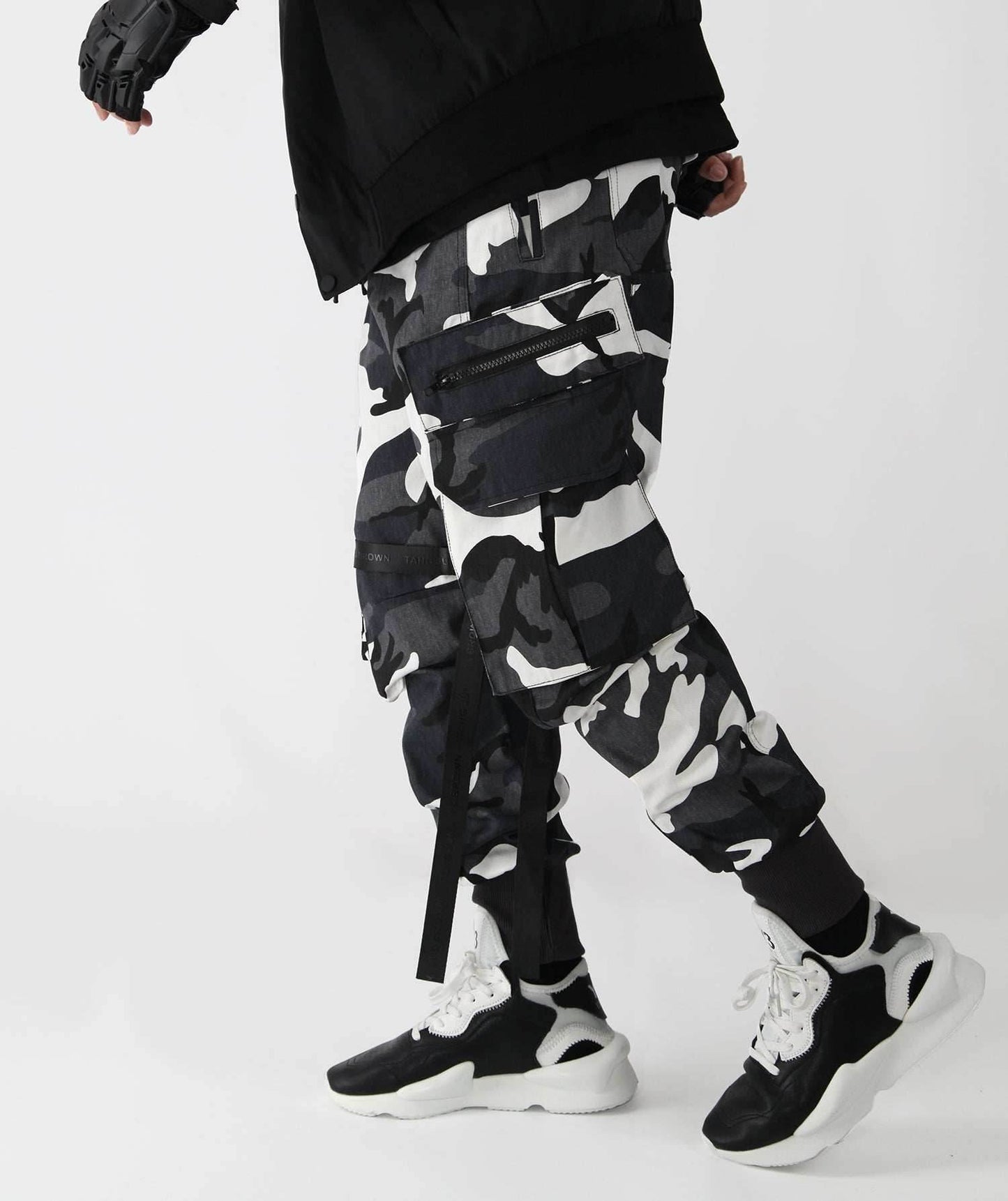 IBP1828 Noble Cargo Pants - Black / S