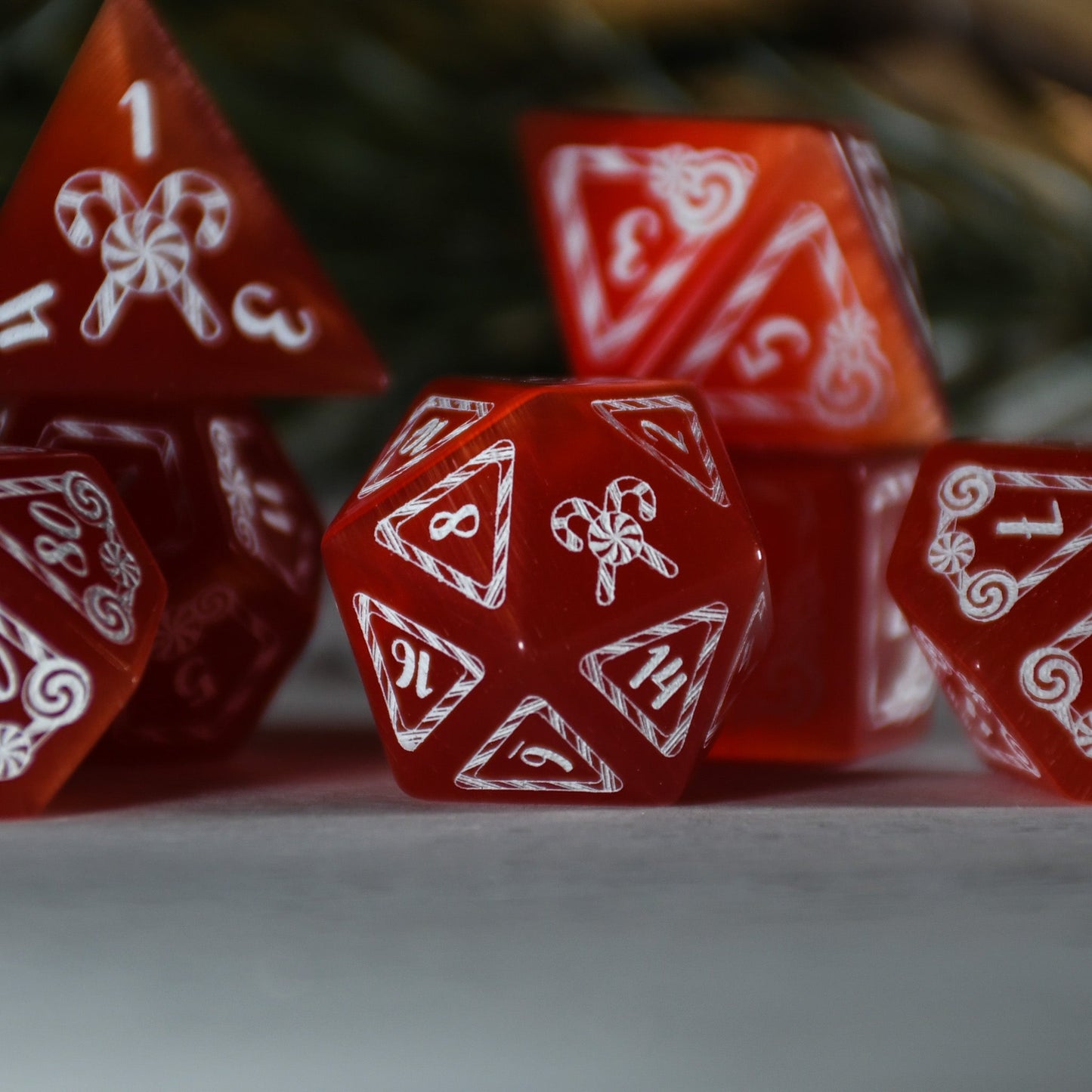 Candy Cane Wonderland - Red Cat's Eye Dice Set