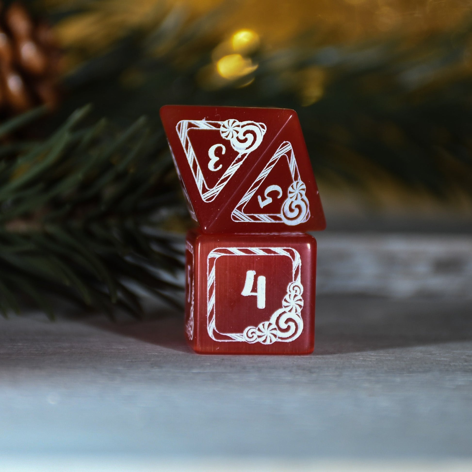 Candy Cane Wonderland - Red Cat's Eye Dice Set