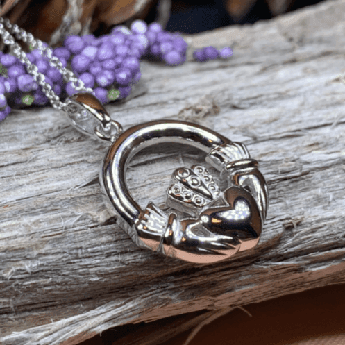 Lylah Claddagh Necklace - 18