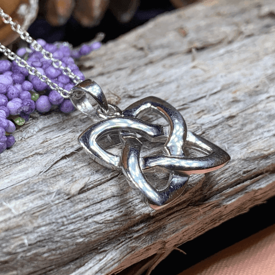 Elyssa Celtic Knot Necklace - 