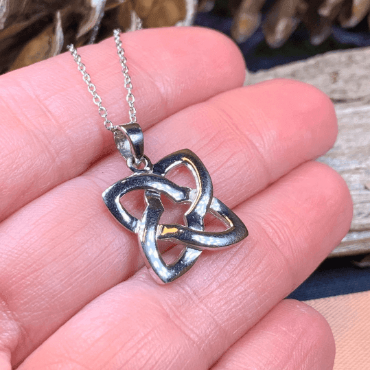 Elyssa Celtic Knot Necklace - 