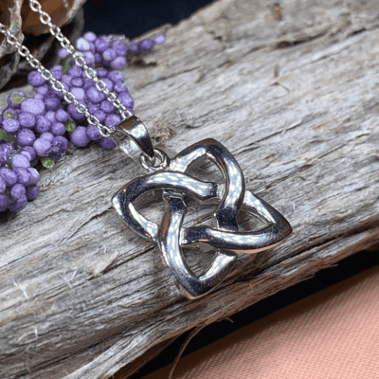 Elyssa Celtic Knot Necklace - 