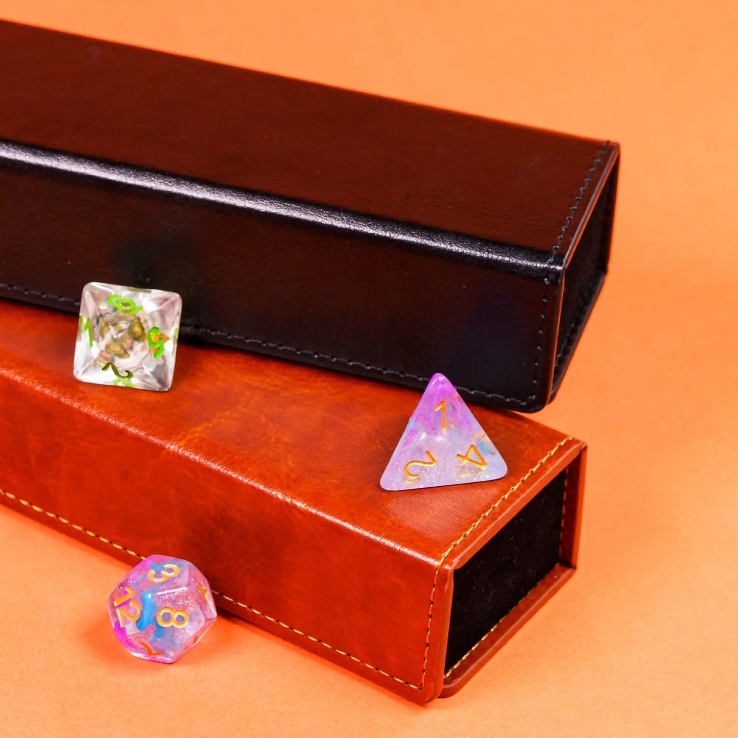 Cusdie Leather Box Dice Case for 7Pcs Dice Storage Box for 16mm D&D Dice Holder for Tabletop Games RPG--Hexagonal/Rectangle