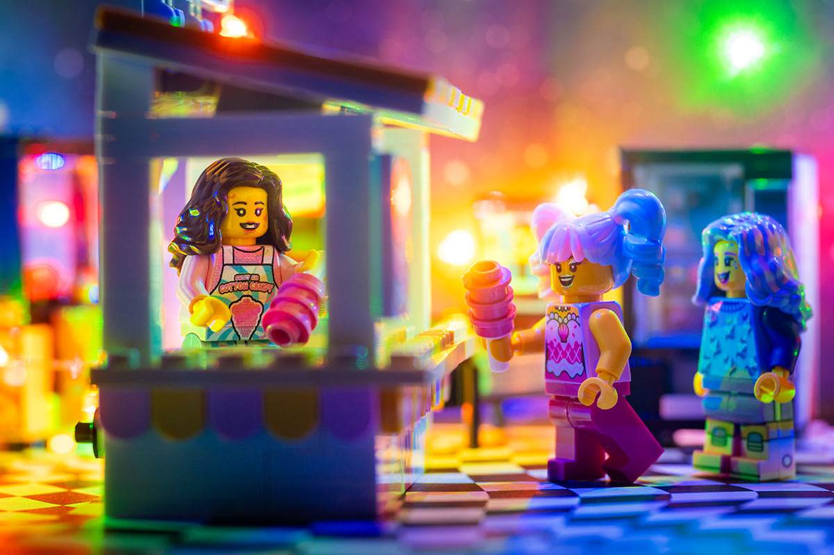 Sweet Air Cotton Candy Stand with Employee Minifig made using LEGO parts - 