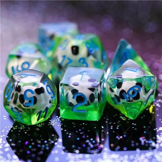 Panda on Green Field w/ Glitter 7-Dice Set - 