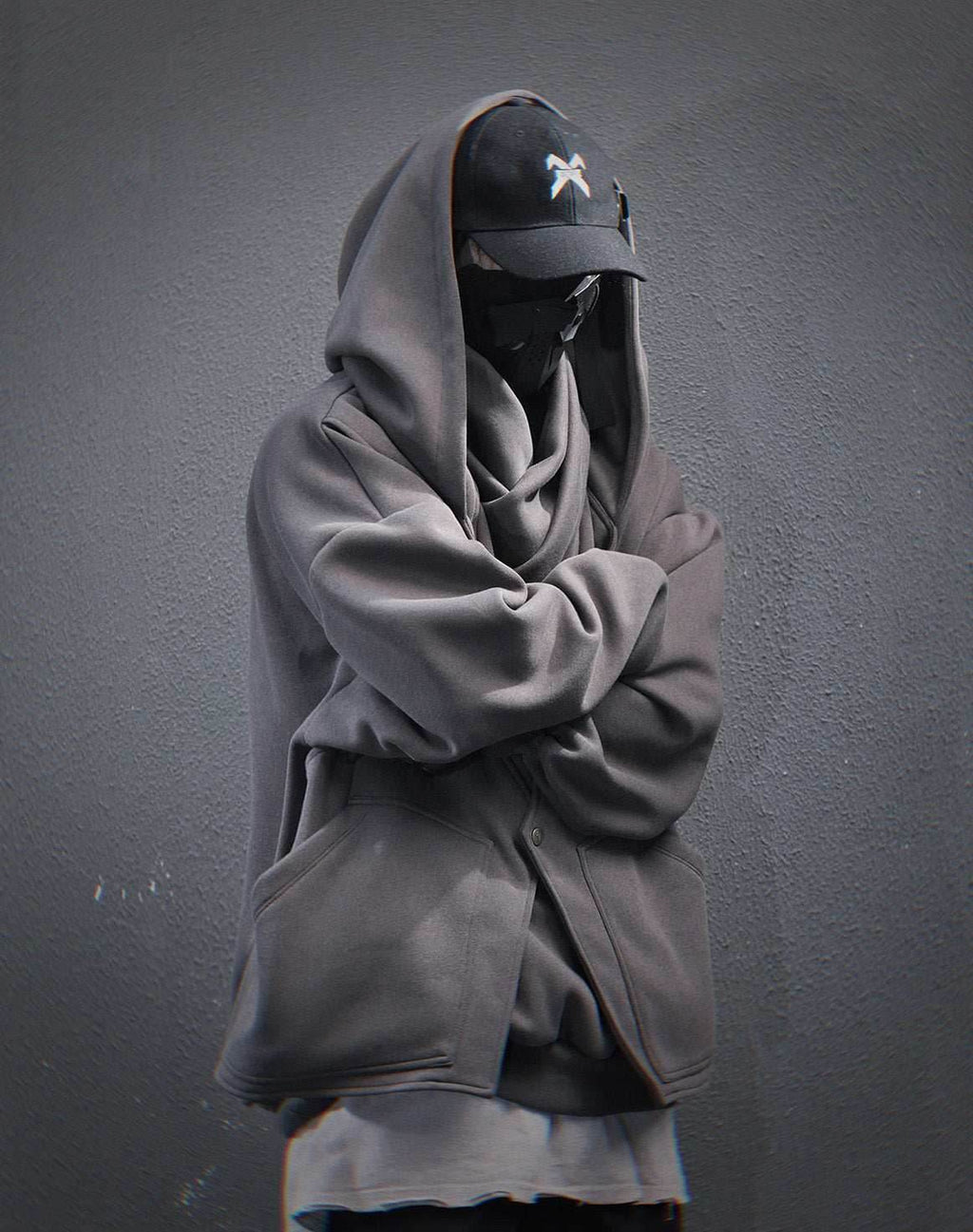 HiH57 Grey Assassin Hoodie - M