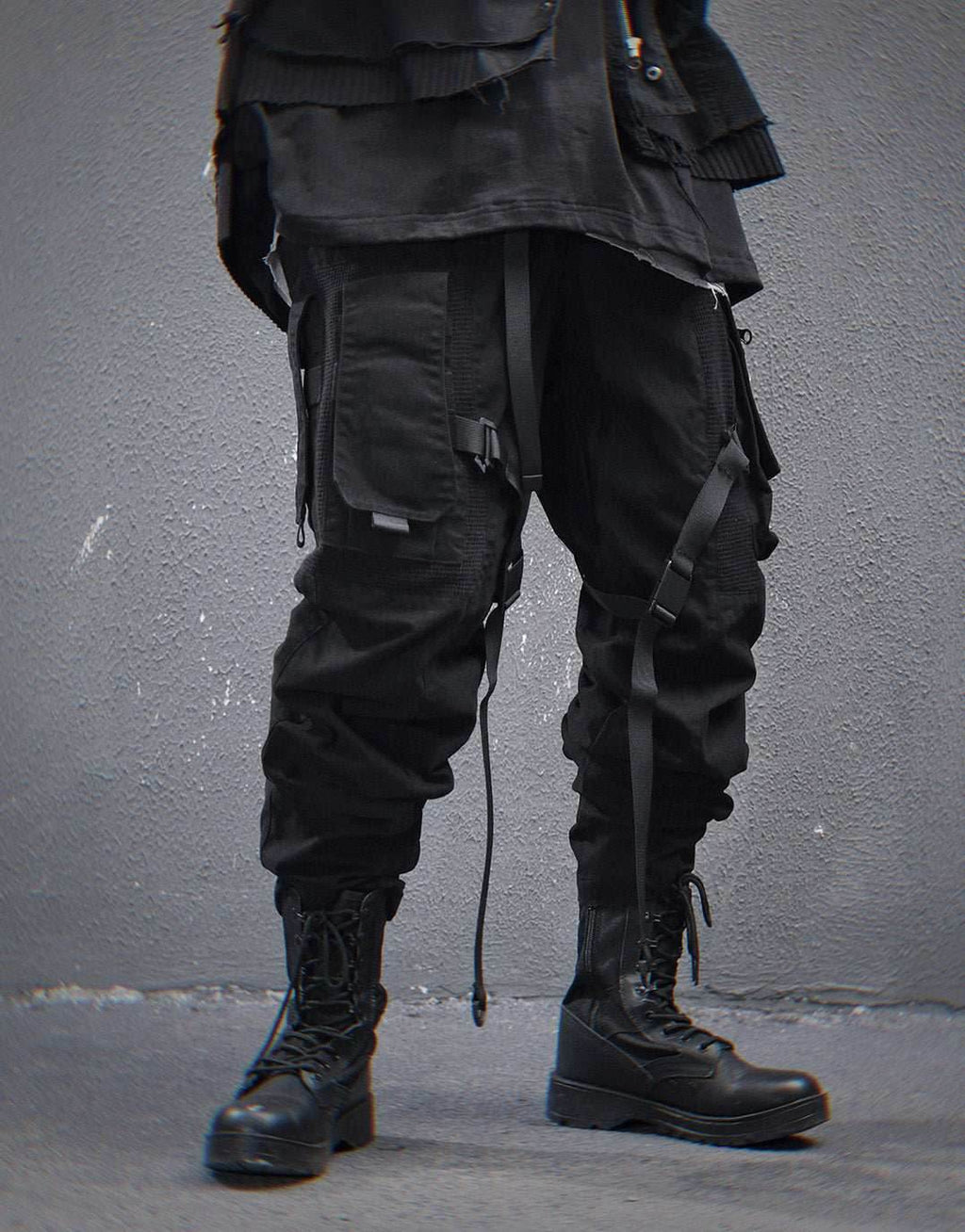 HiP46 Black NX Cargo Pants - M