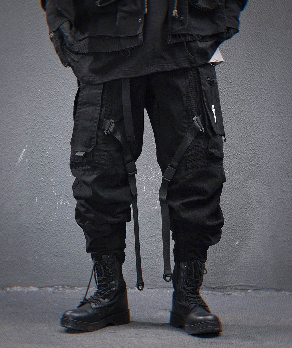HiP46 Black NX Cargo Pants - M