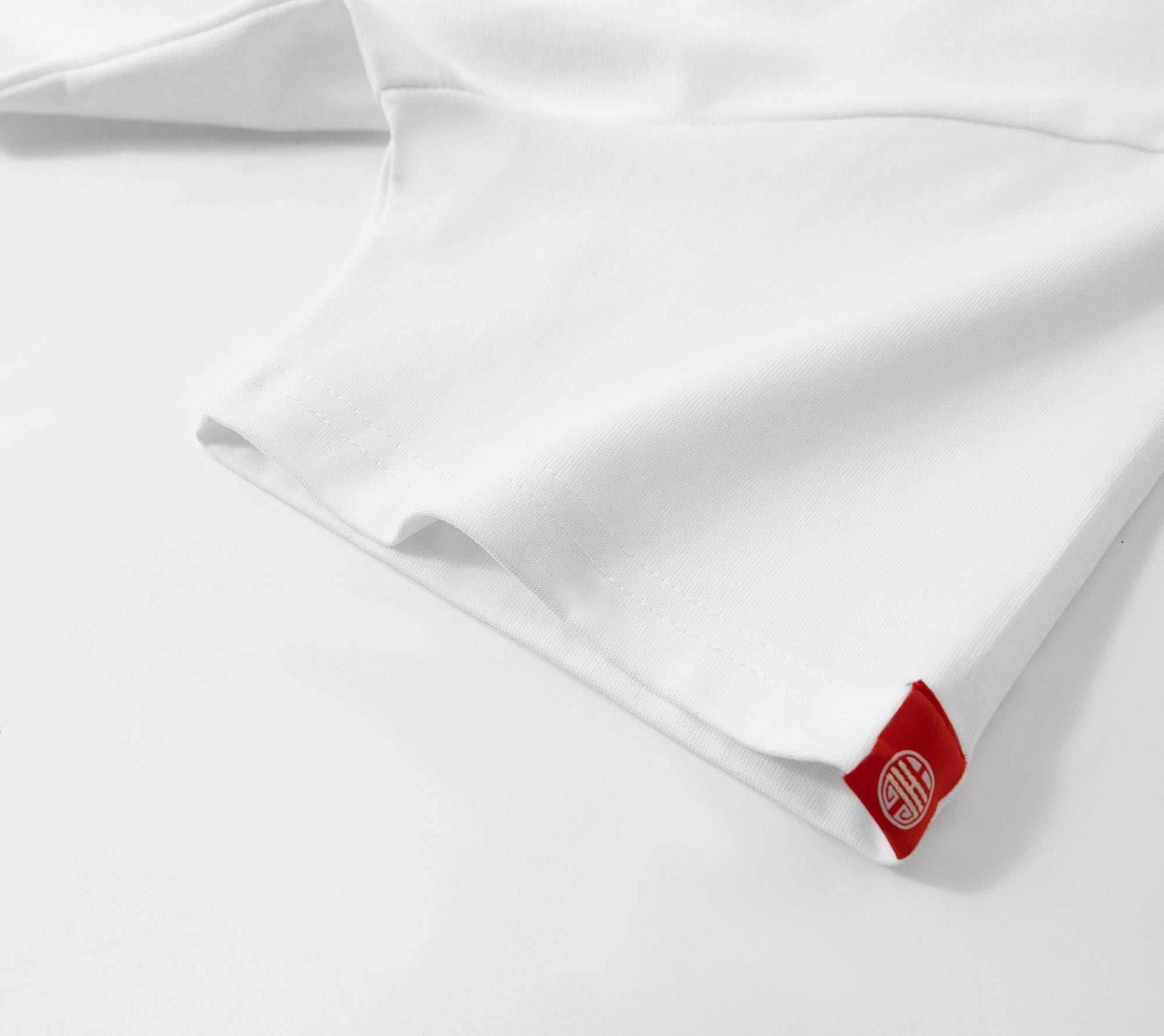 KH766 Lion Embroidery Tee - White / S