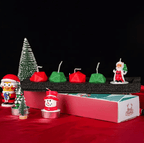 Christmas Dice Candles | 4x 30mm D20 Candles + 1 Mystery Christmas Themed Candle - 