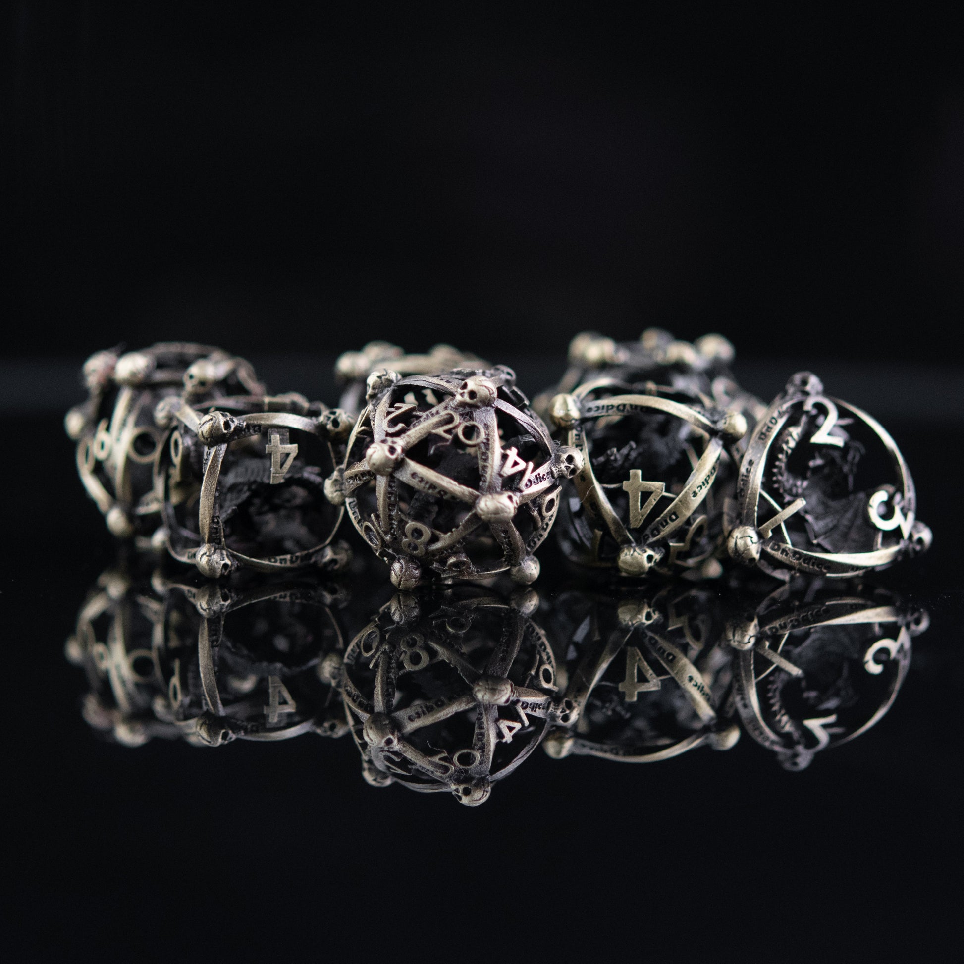 Draco Immortui Hollow Metal Dice Set - Champagne Gold