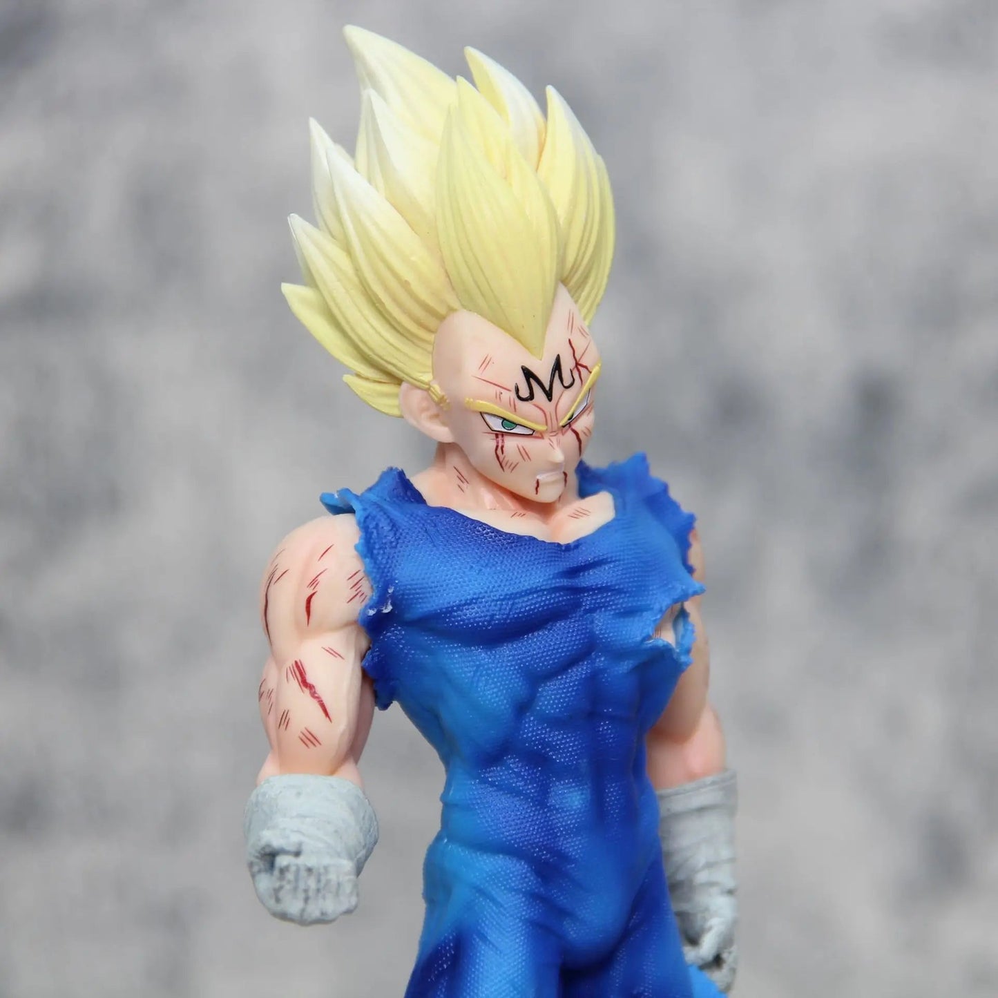 Dragon Ball Z Super Saiyan Prince Vegeta Figure Handpiece Magical Standing Posture Models Anime Ornaments