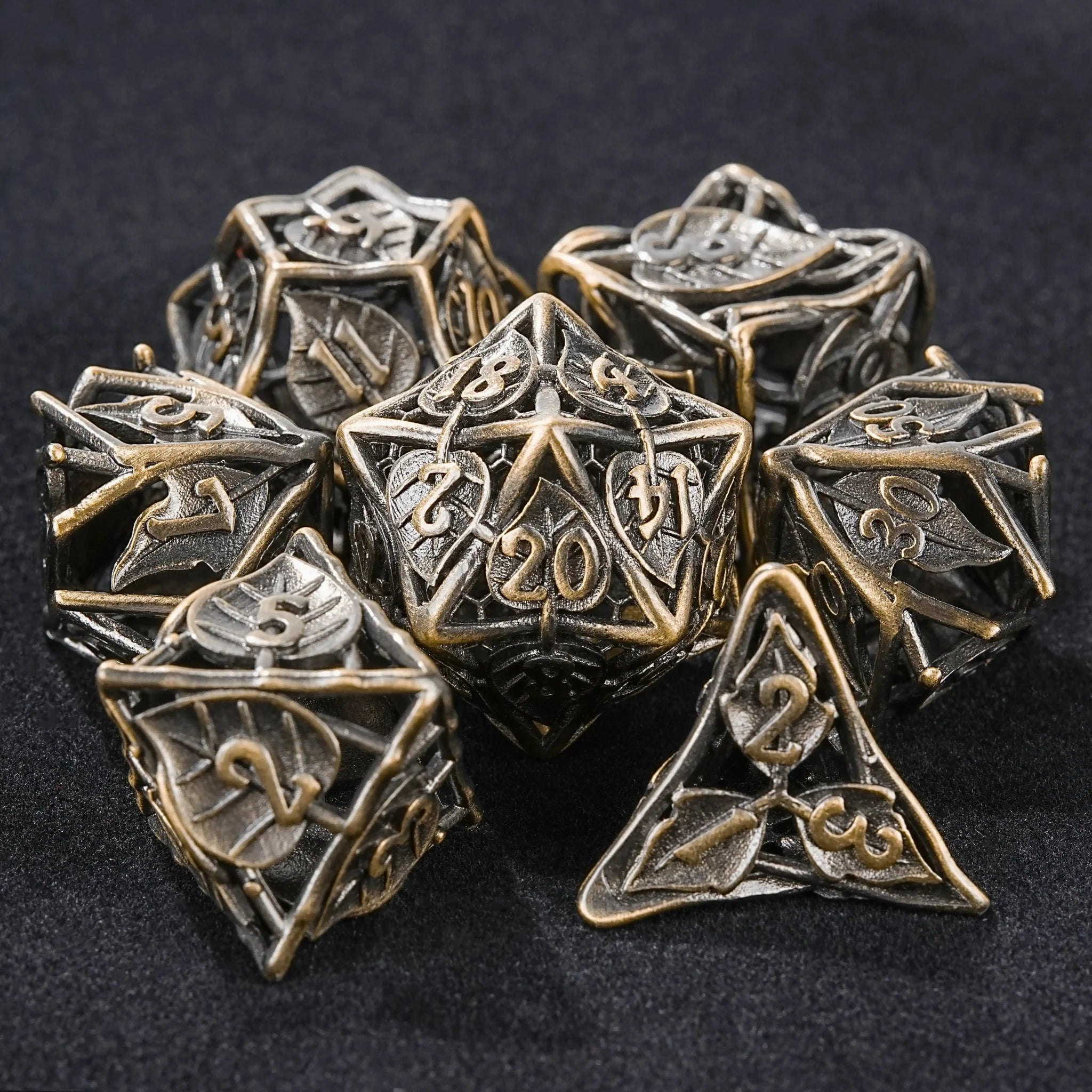 Dragon Pride dice set + green