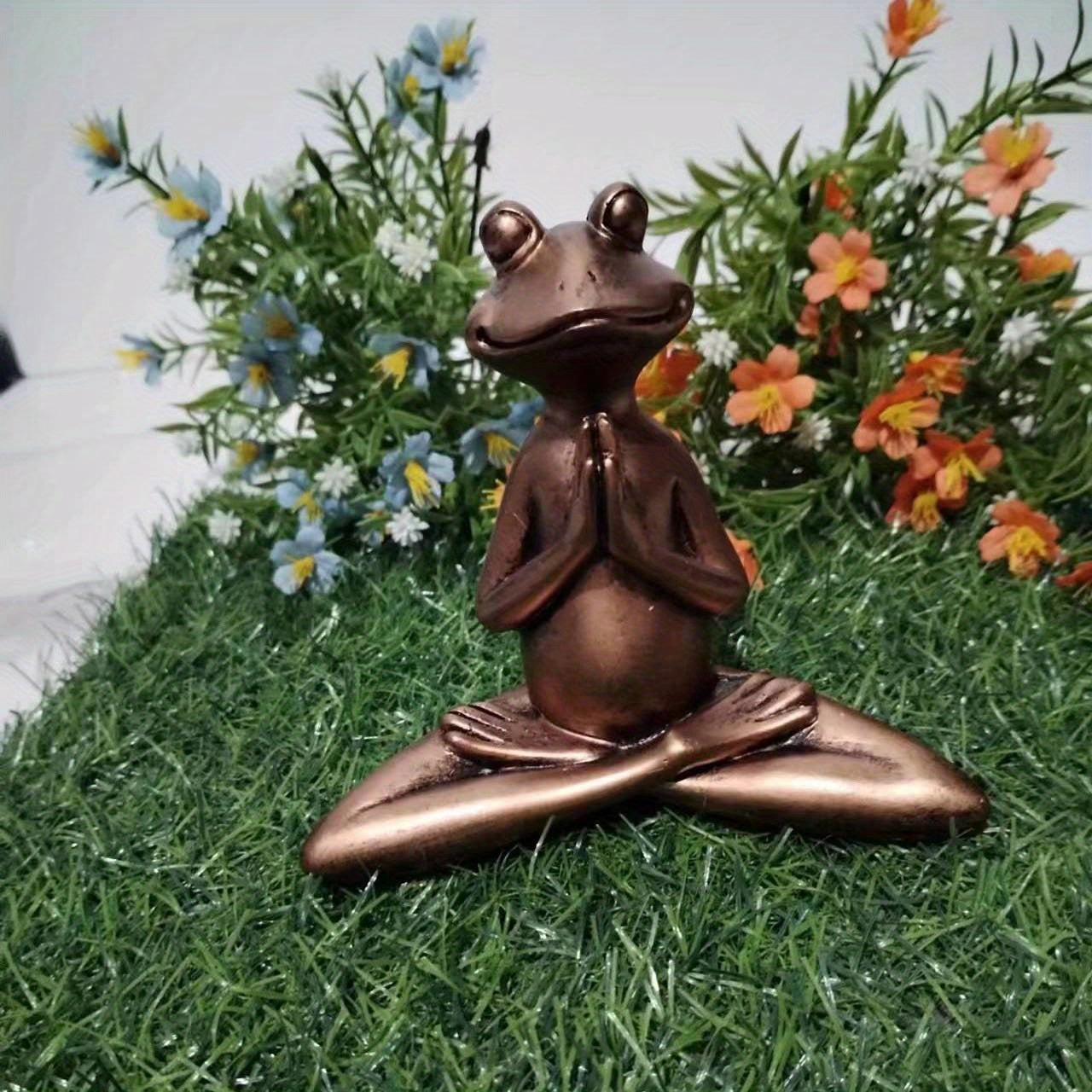 1pc Miniature Meditation Yoga Frog Resin Statue, For Desktop Living Room Bedroom Office Book Shelf Garden Outdoor Decoration, Home Decoration