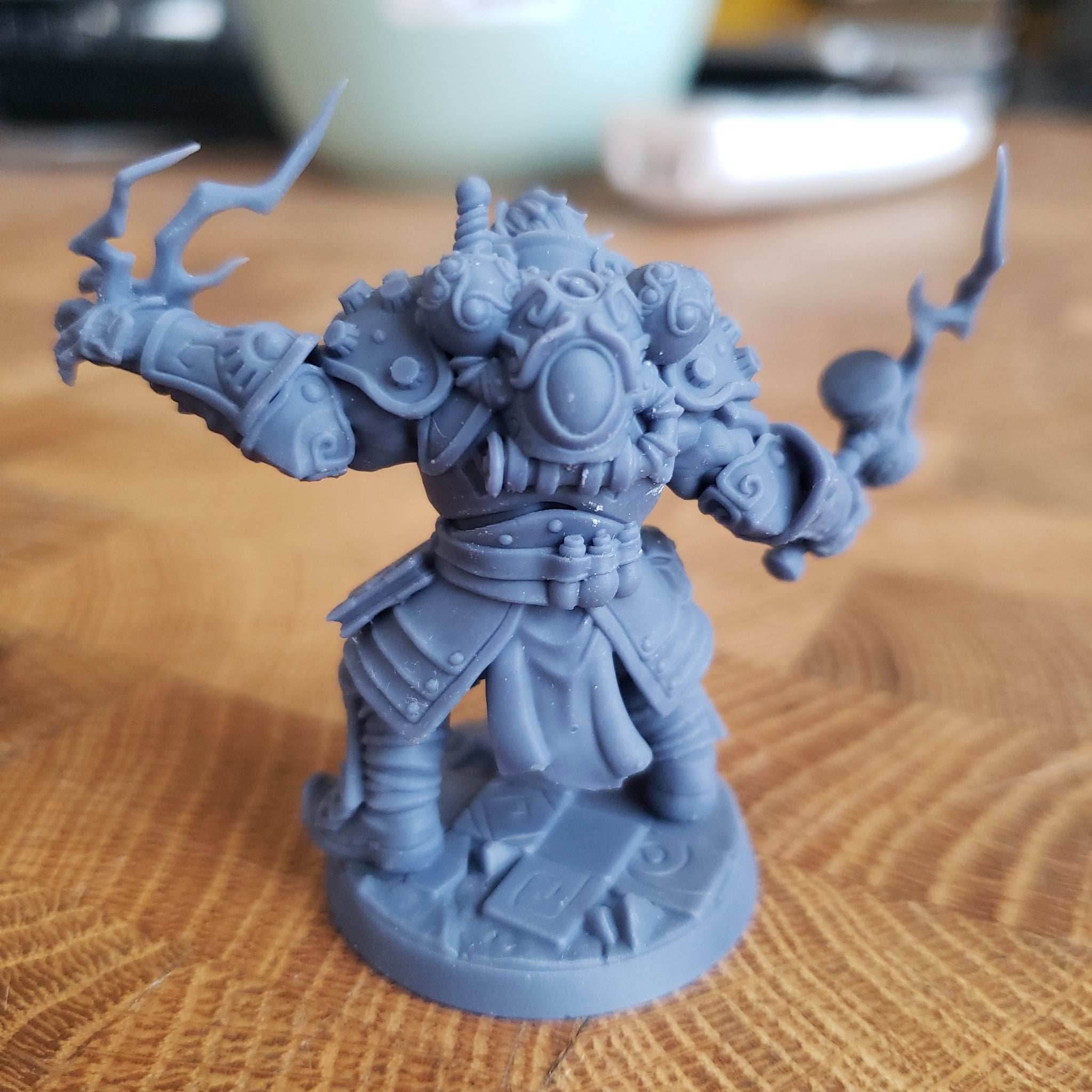 Dumak Bronzebolt (Male Bugbear Sorcerer) - 