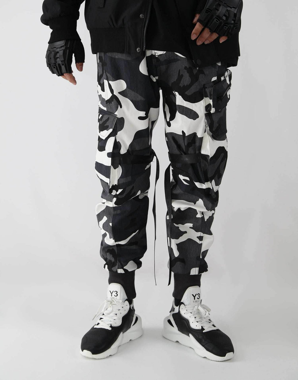 IBP1828 Noble Cargo Pants - Black / S