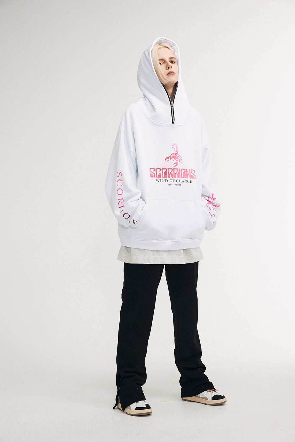 Scorpion Hoodie - Black / S