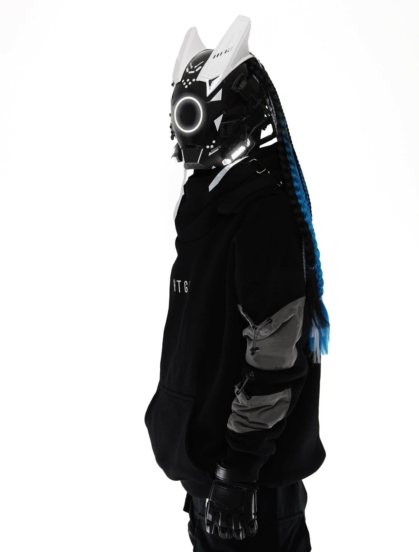 D-Ci White Tech Mask (With Braids) - 
