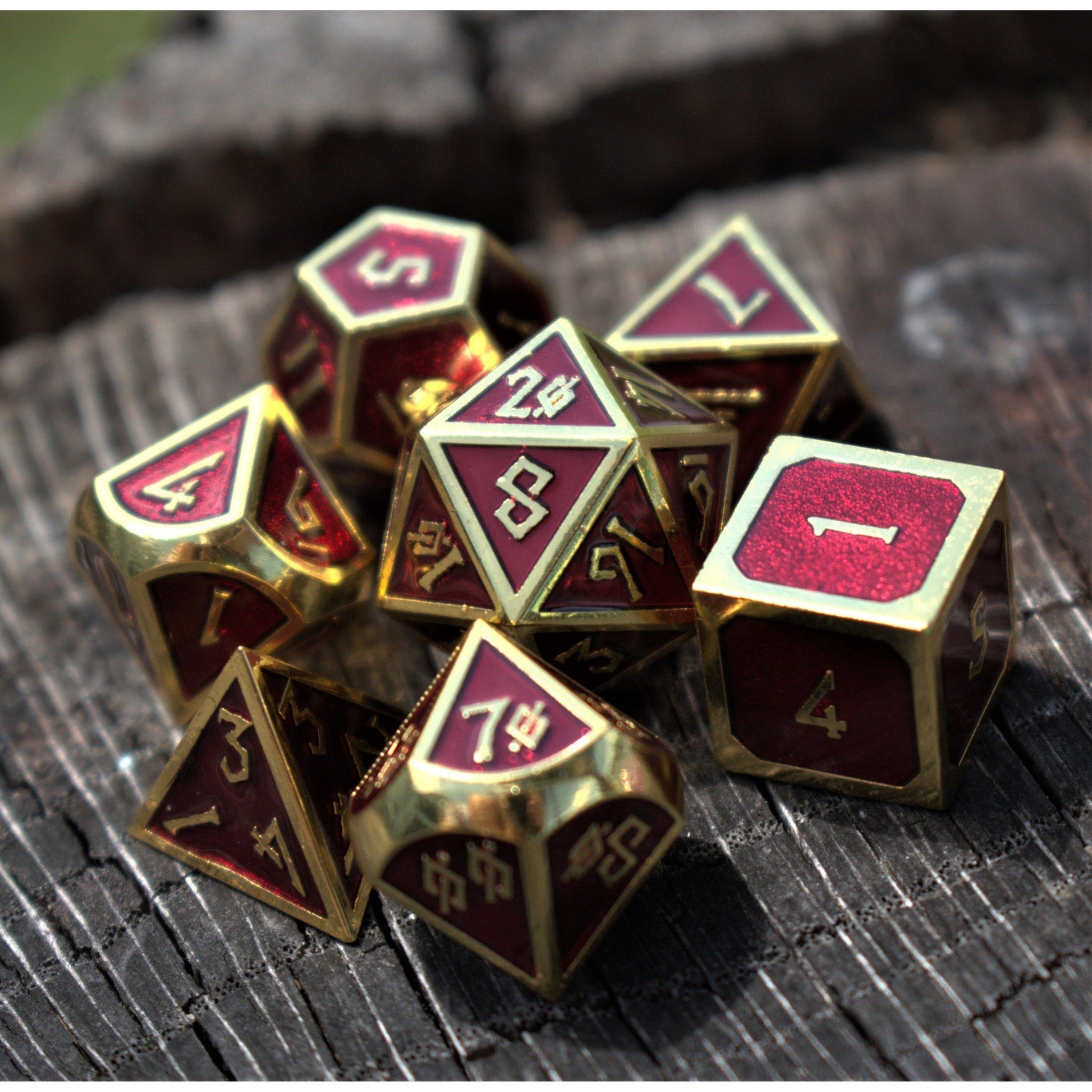 Elder Runes Crimson Blood And Gold Metal Dice Set