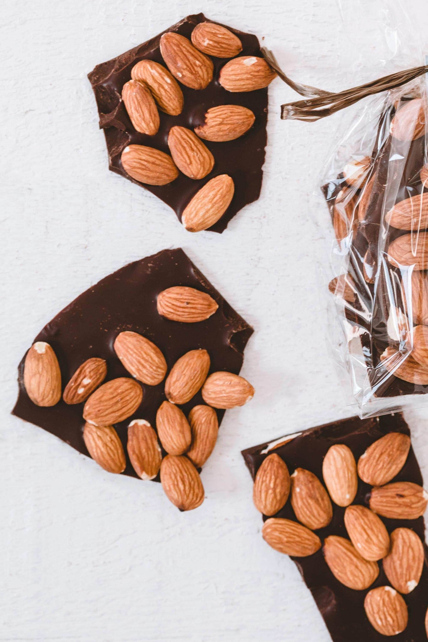 Chocolate Bark - Almond - 