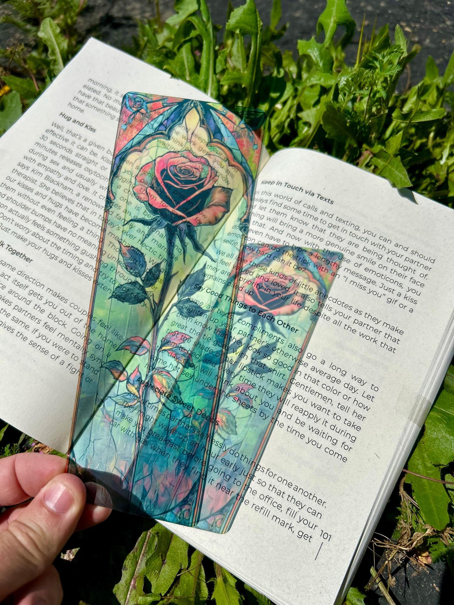 True Love Rose Bookmark – Romantic Floral Stained Glass, Elegant Rose Art, Perfect Gift for Those Who Appreciate Timeless Beauty