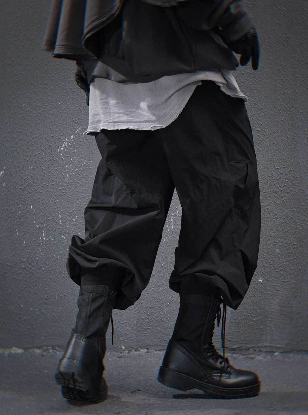 HiP81 Black I-Tech Lightweight Pants - M