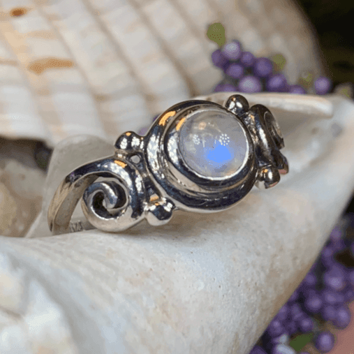 Lorna Celtic Knot Ring - 10