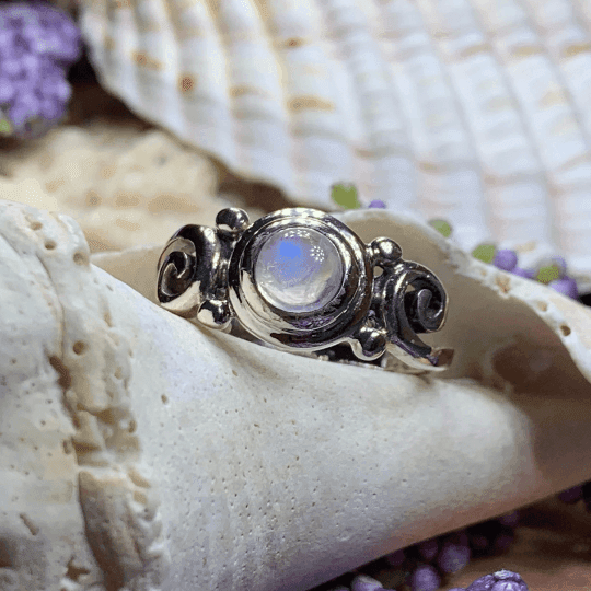 Lorna Celtic Knot Ring - 10