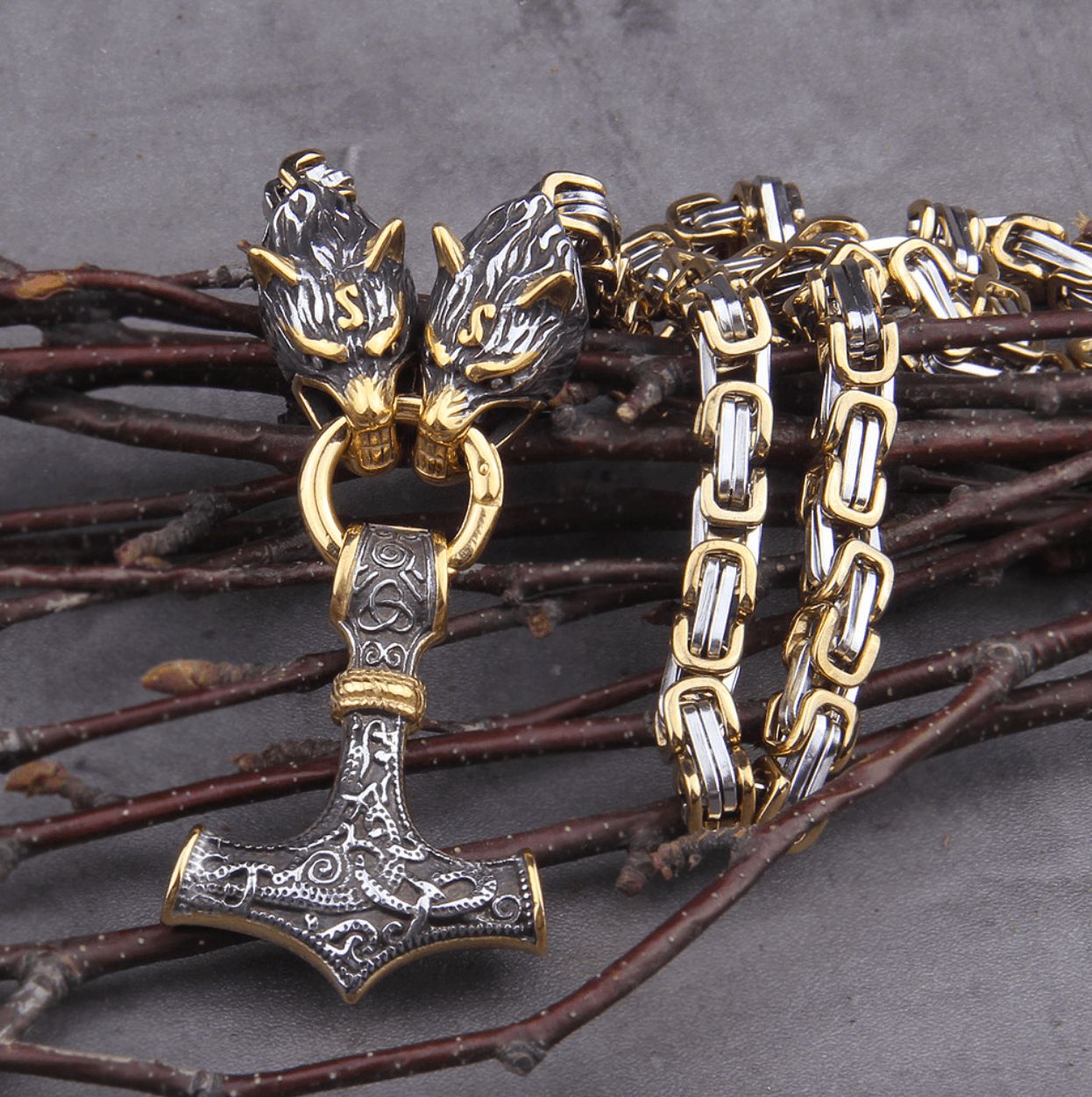 Fenrir Sun-Eater Loup de Ragnarok Mjolnir King's Chain | Or et acier