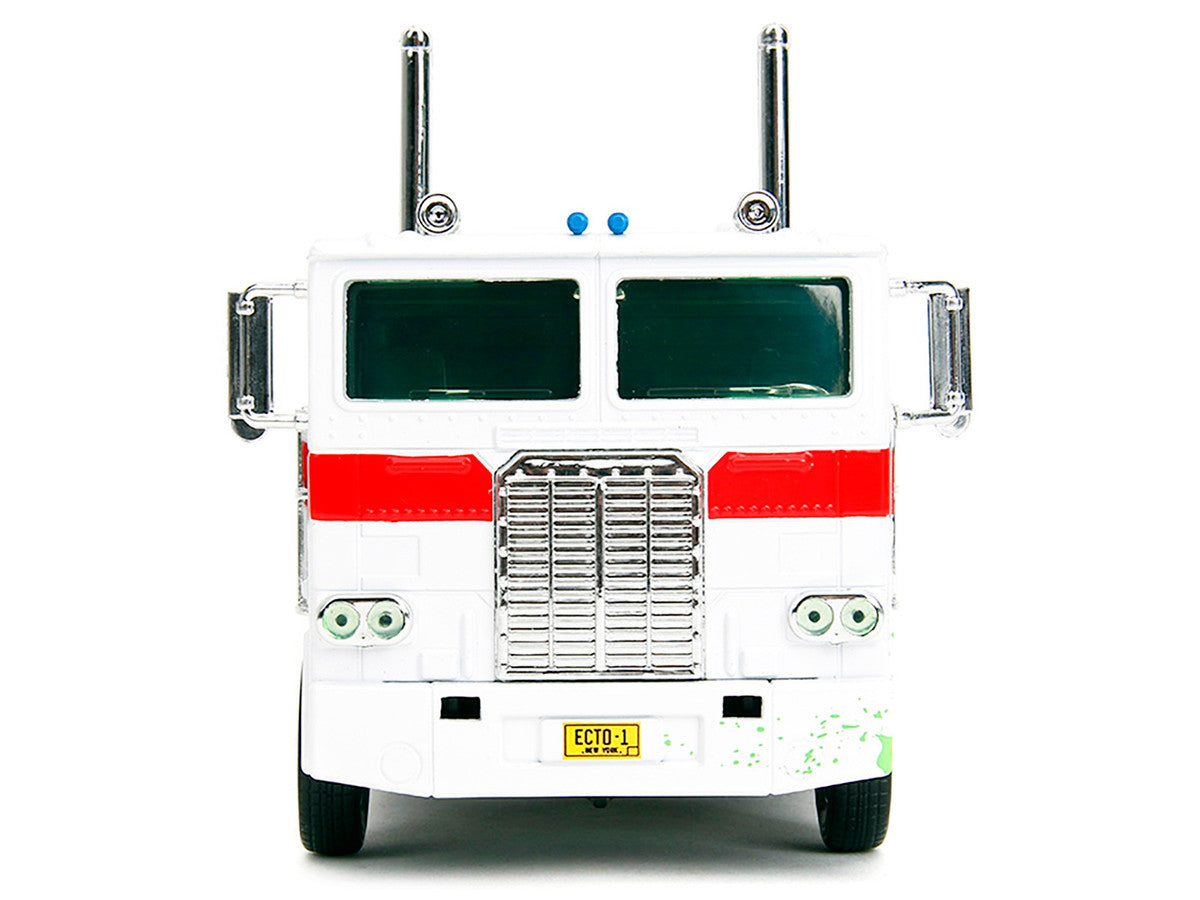 G1 Autobot Optimus Prime Truck White with Robot on Chassis from "Transformers" TV Series - "Ghostbusters" (1984) Movie Crossover "Hollywood Rides" Series 1/24 Diecast Model by Jada