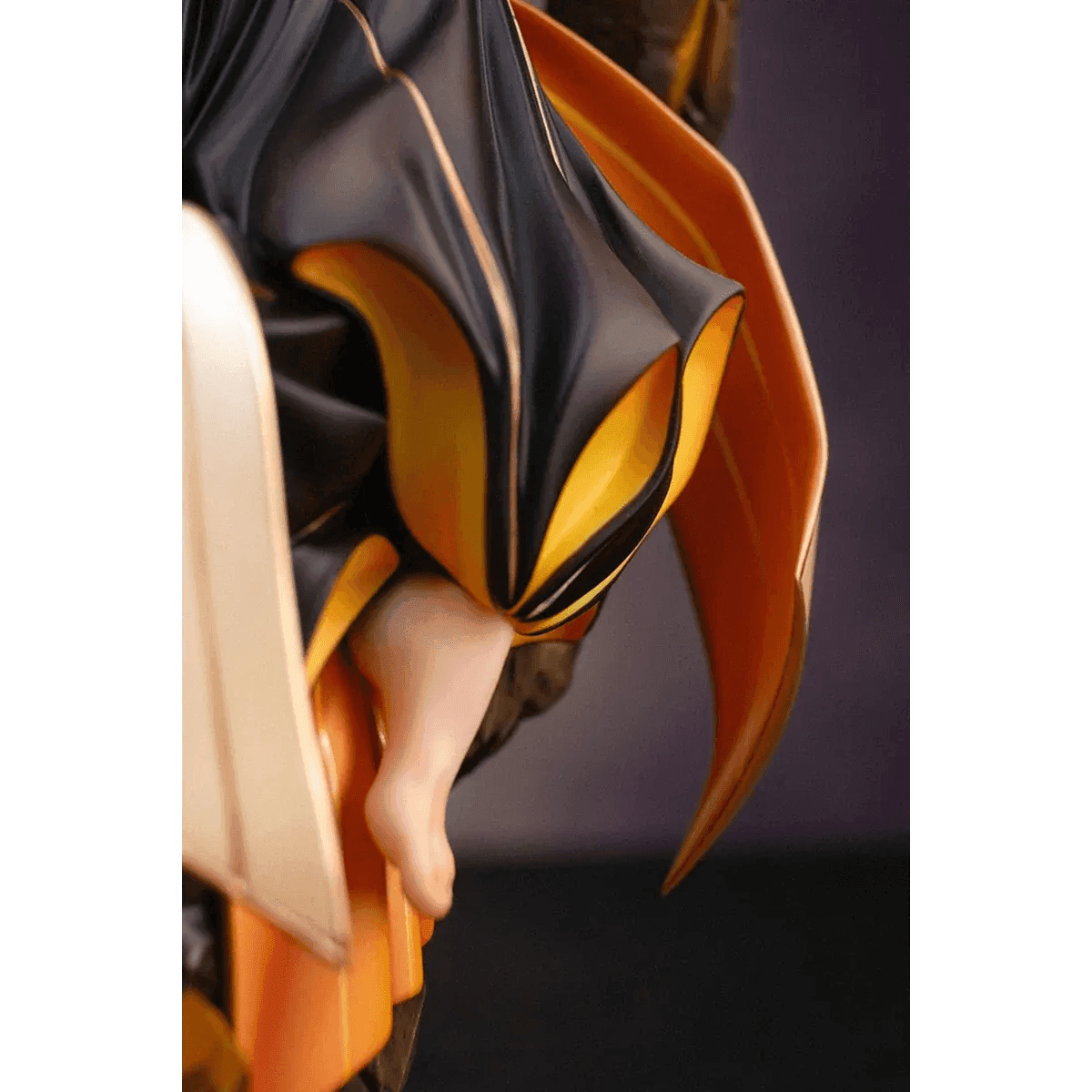 Zhongli, the Geo Archon - 26cm Genshin Impact Collectible PVC Action Figure - Zhongli / No Box