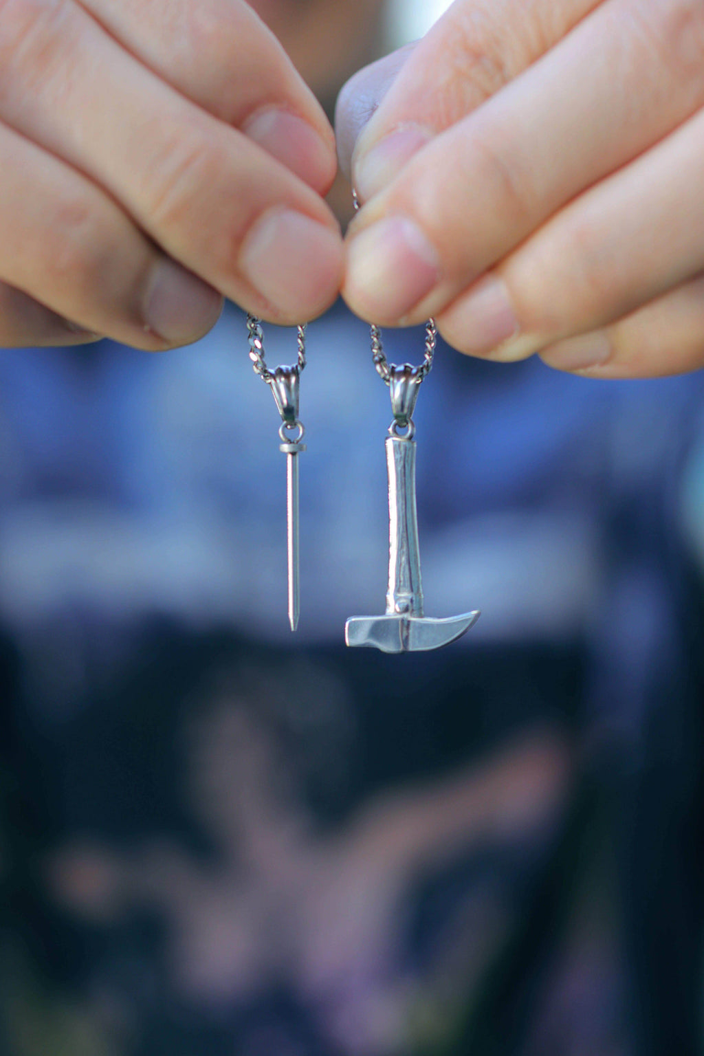 Jujutsu Kaisen™ Nobara's Hammer & Nail Earrings - Black / Set (Hammer & Nail)