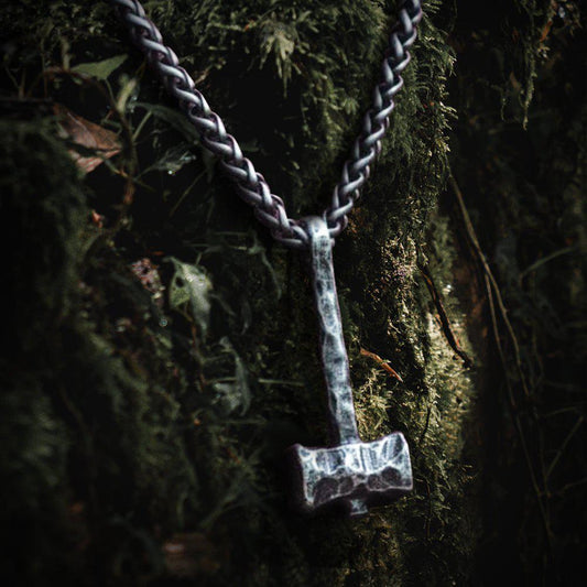 Collier pendentif Mjolnir en fer martelé Marteau de Thor
