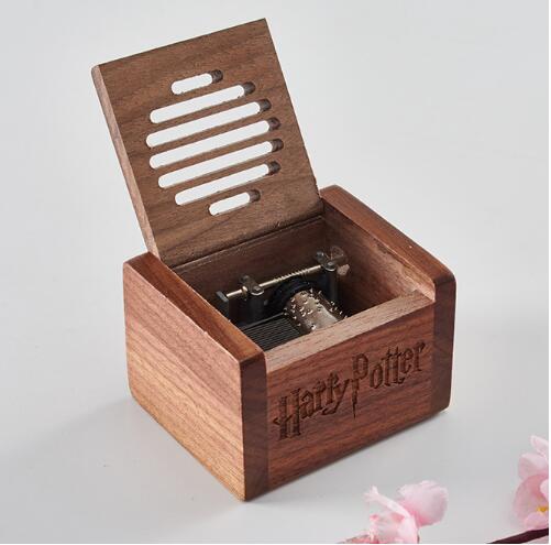 Hand Cranked Creative Music Box Harry Potter New Wooden Carved Music Box