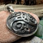 Mochán Celtic Knot Necklace