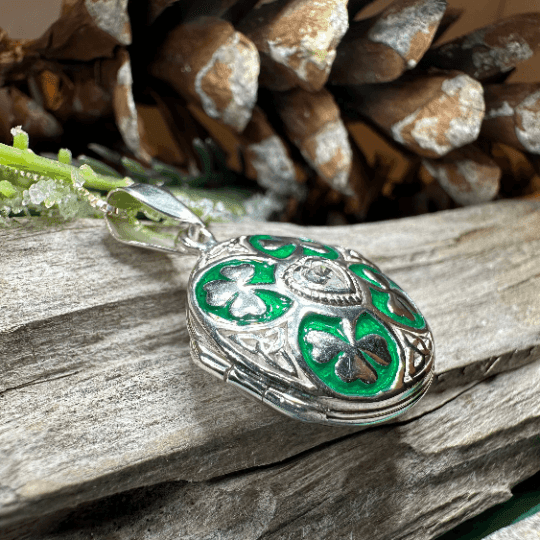 Shamrock Locket Necklace - 18