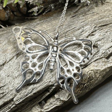 Earrach Butterfly Necklace - 18