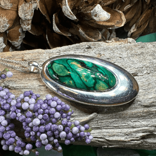 Scottish Highlands Necklace - Green